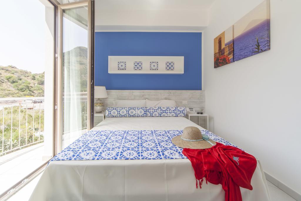 Hotel Orsa Maggiore วุลกาโน ภายนอก รูปภาพ