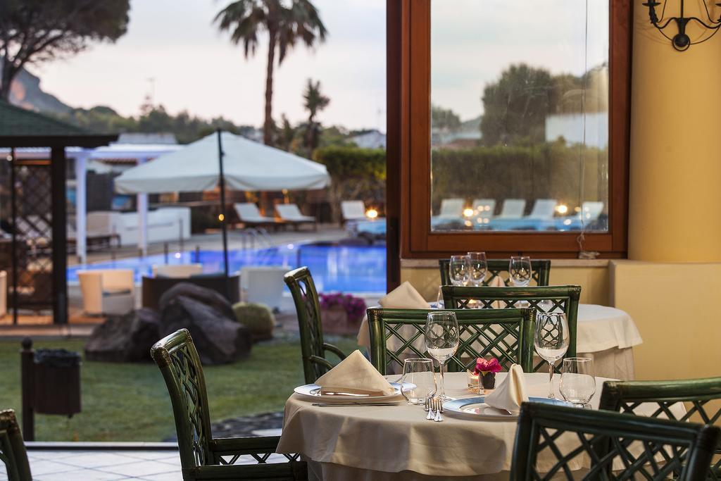 Hotel Orsa Maggiore วุลกาโน ภายนอก รูปภาพ