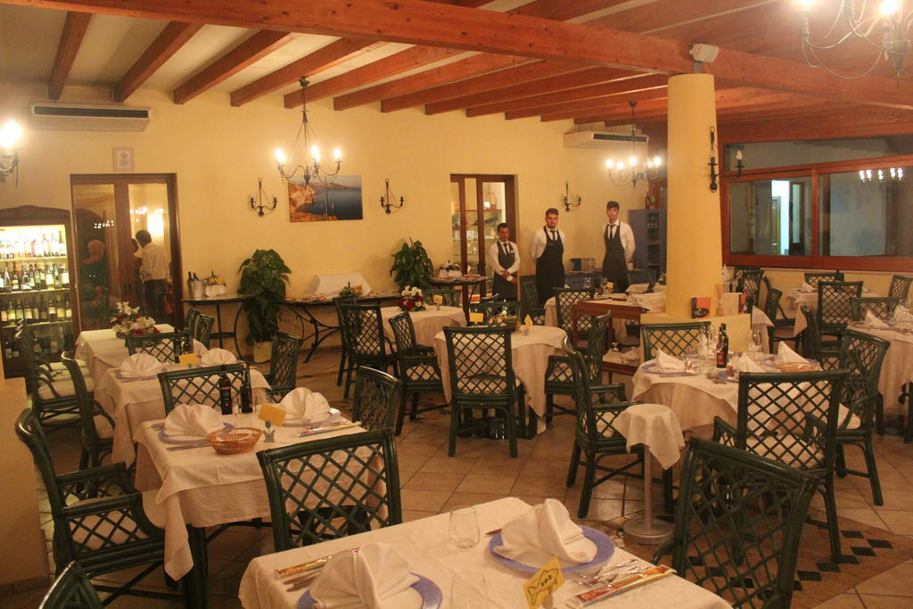 Hotel Orsa Maggiore วุลกาโน ภายนอก รูปภาพ